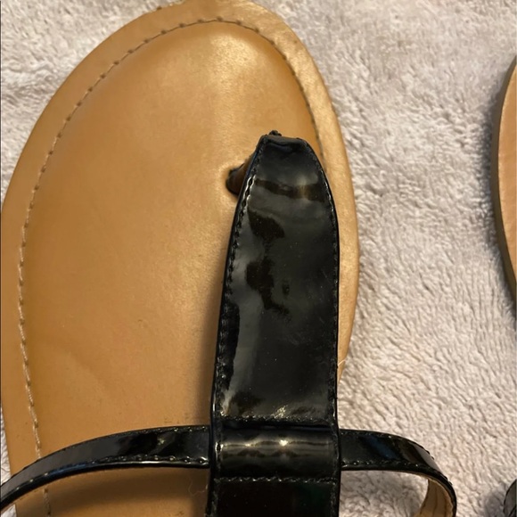 Womans sandals - Picture 2 of 3